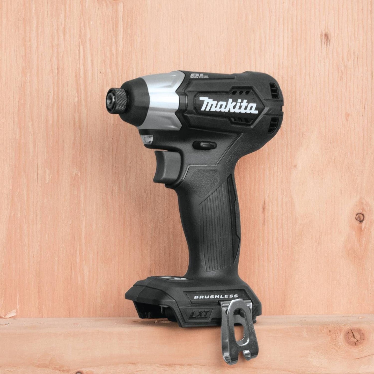 Makita XDT15ZB 18V LXT Lithium-Ion Sub-Compact Brushless Cordless Impact Driver, Tool-Only